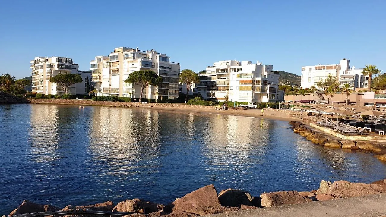 Garden And Beach Sea View Apartment Cannes Mandelieu